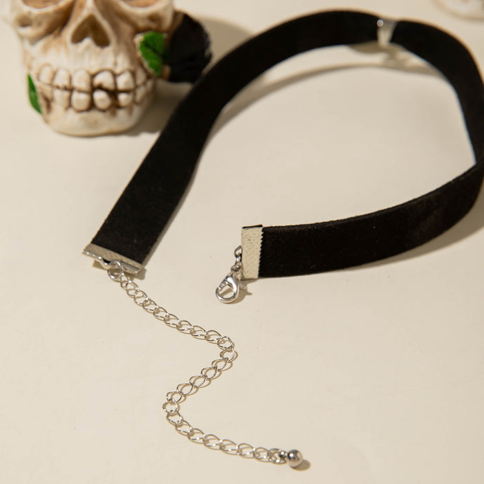 Wholesale Electroplated Zinc Alloy Cross Pendant Necklace Sweet Red Style  Gift MOQ≥2