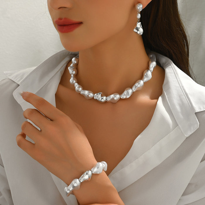 Wholesale  Jewelry French Style Imitation Pearl Baroque Necklace