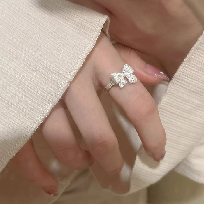 Wholesale Pink butterfly ring, light luxury temperament, niche design, high-end feel, ring ring design