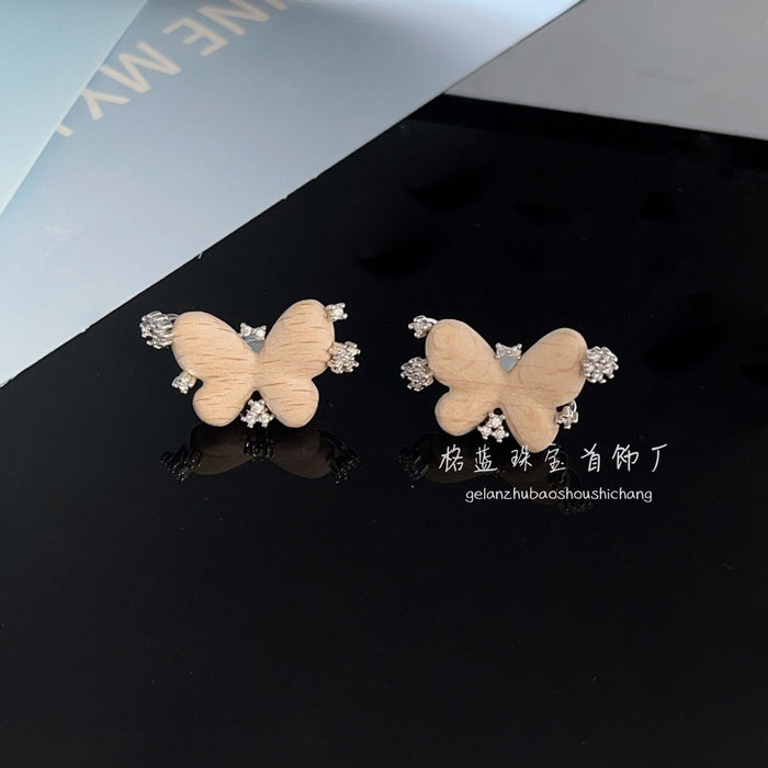 Wholesale Hejia withered leaf butterfly necklace, light luxury, high-end tailcoat butterfly earrings, niche butterfly seal, collarbone chain