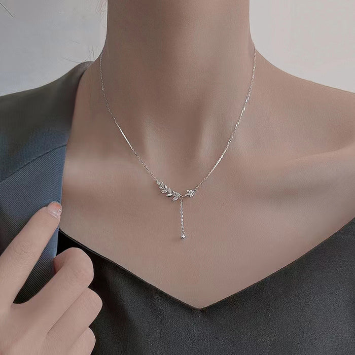 Wholesale Titanium steel necklace, tassel collarbone chain, simple temperament, niche, light luxury design