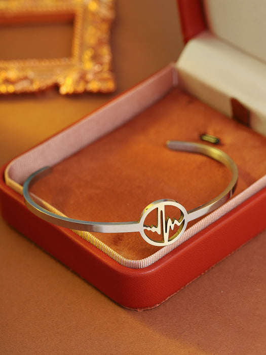 Wholes alecross bracelet  elegant butterfly accessory  stainless steel   heart-shaped bangle