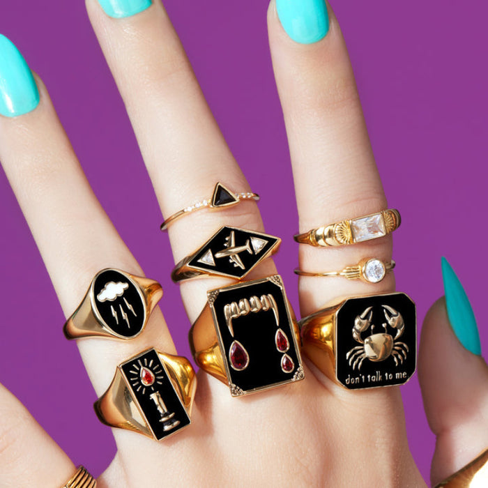 Wholesale  vampire fang necklace,  bloody teeth earrings,  women' s ring,  gold-plated jewelry set