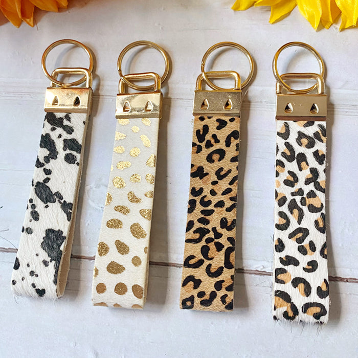 Wholesale leopard print cow pattern genuine leather horse hair keychain classic retro clothing pendant