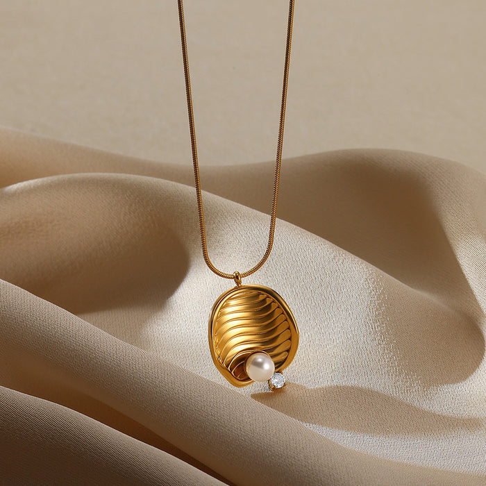 Wholesale gold stainless steel zircon pearl necklace love pendant