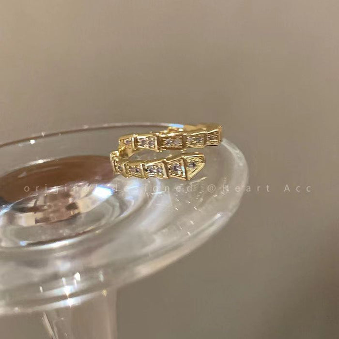 Wholesale Full diamond opening snake shaped ring, female fashion personality, niche design, light luxury, cold wind, snake bone ring
