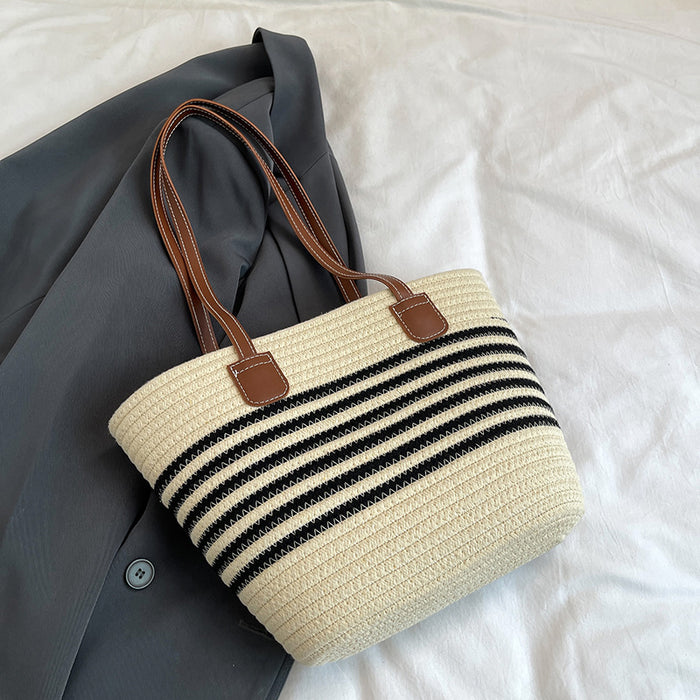 Wholesale Woven straw woven bag versatile shoulder bag commuting bag