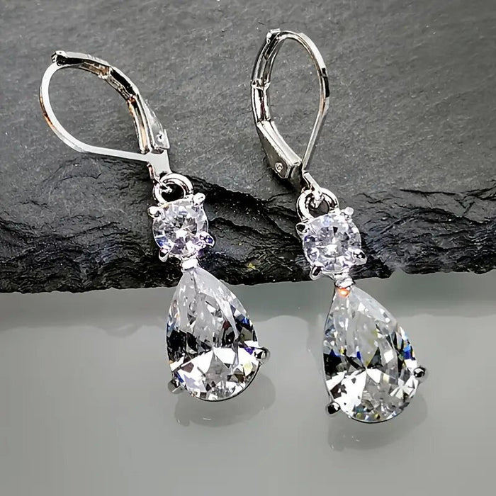 Wholesale New earrings with versatile temperament, ladies' ear buckles, urban white-collar exquisite earrings
