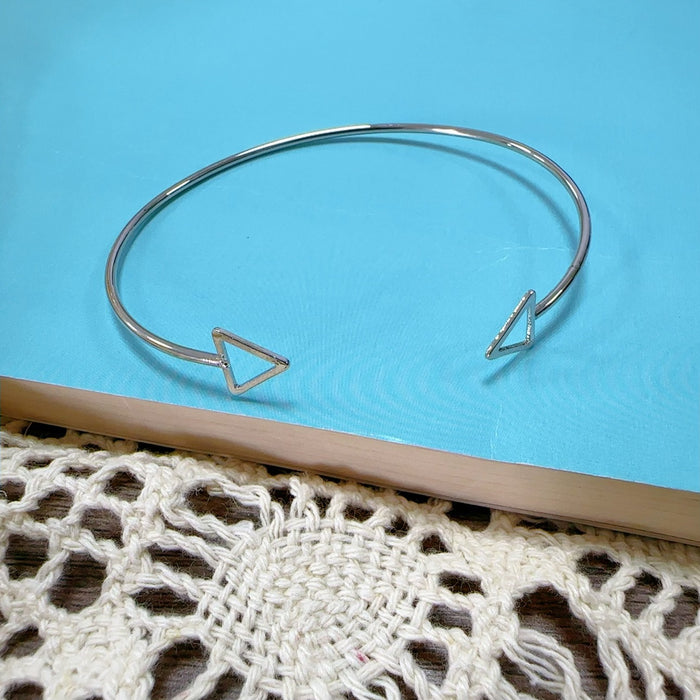 Wholesale Simple and versatile smooth surface bracelet, silver plated bracelet, C-shaped double bead adjustable size