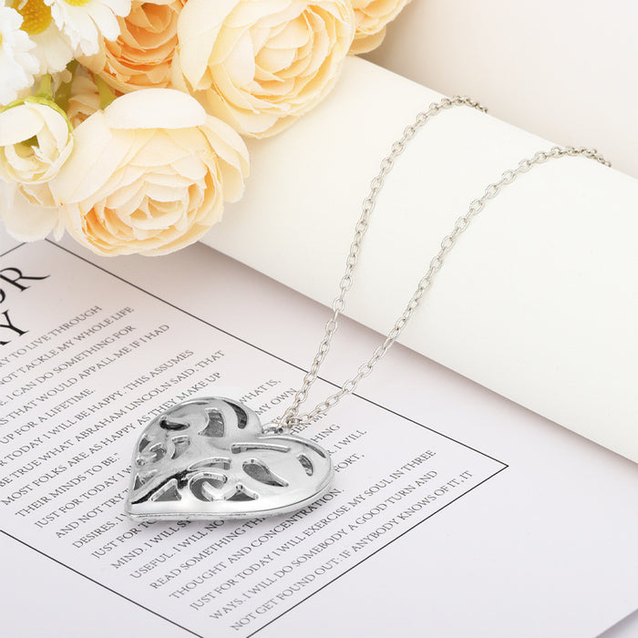 Wholesale Alloy Hollow Heart Shape Necklace JDC-NE-MuShi003