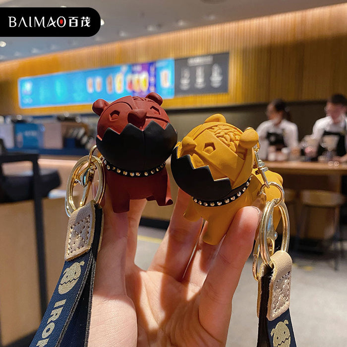 Wholesale Cartoon resin keychain, cute and creative keychain, car key, backpack pendant