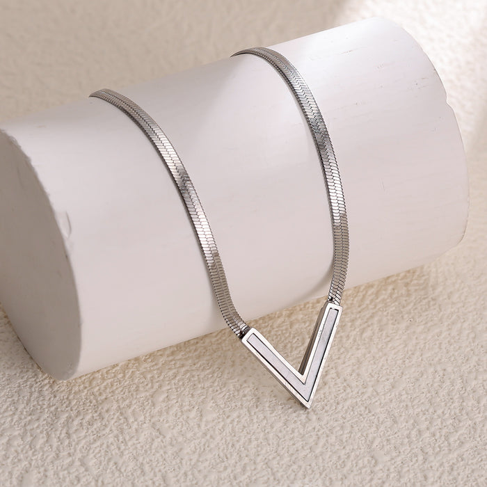 Wholesale V-shaped blade chain titanium steel necklace