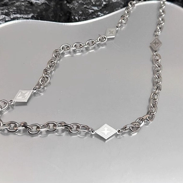 Wholesale Men's versatile necklace with high-end feel, star shaped diamond sweater chain