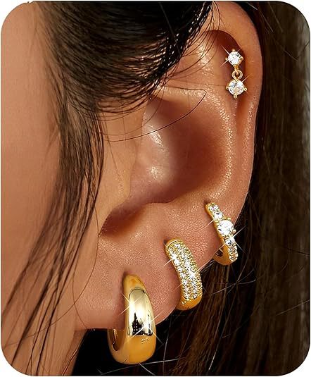 Wholesale Fashionable and classic earrings with 3 diamond studded earrings, paired with a stylish earring set