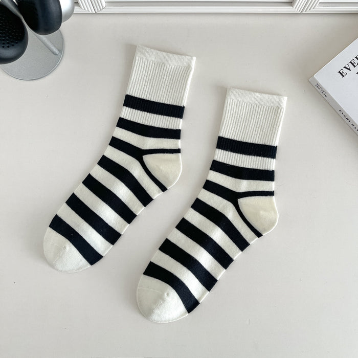 Wholesale Embroidered socks, children's pure cotton mid tube socks, cartoon cute cotton socks, versatile women's socks