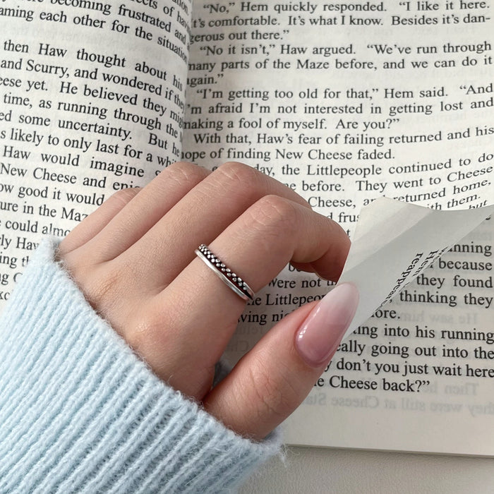 Wholesale High end ring, simple and versatile, personalized retro fashion, unique tooth pattern ring for women