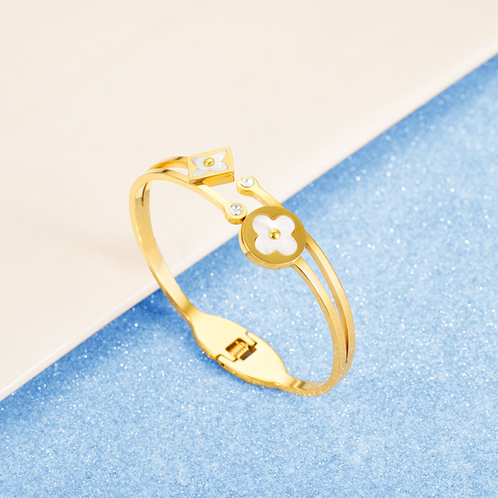 Wholesale Stainless steel four petal lucky grass bracelet with drop glue opening zirconium diamond bracelet