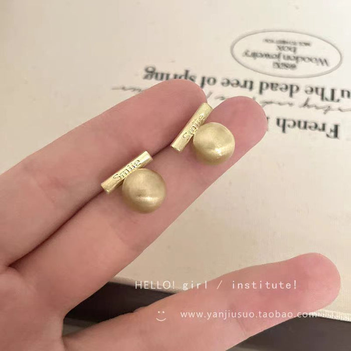 Wholesale Retro metallic butterfly earrings, high-end floral earrings, versatile, exaggerated, niche earrings