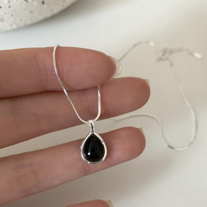 Wholesale Water droplet snake bone chain necklace, fashionable, niche, simple, versatile, high-end, collarbone chain