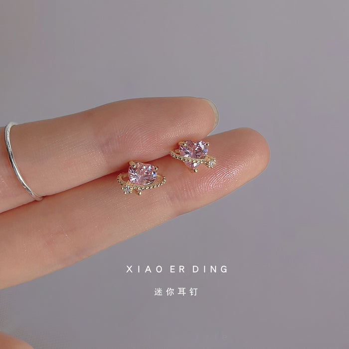 Wholesale Micro inlaid zircon heart-shaped earrings, sweet and cute, simple and compact earrings