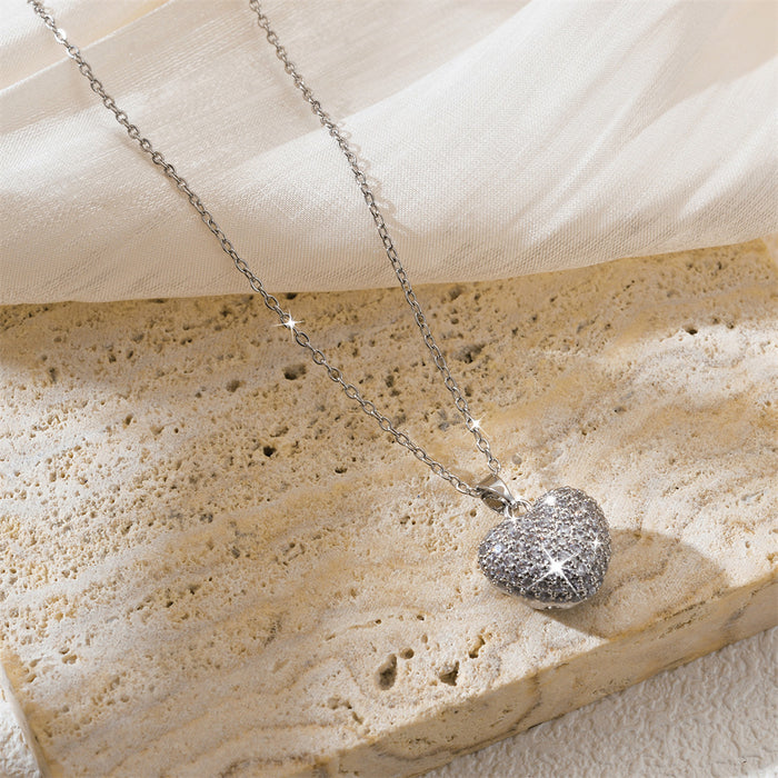 Wholesale Fashionable titanium steel necklace with micro inlaid diamond heart pendant, collarbone chain, simple accessory