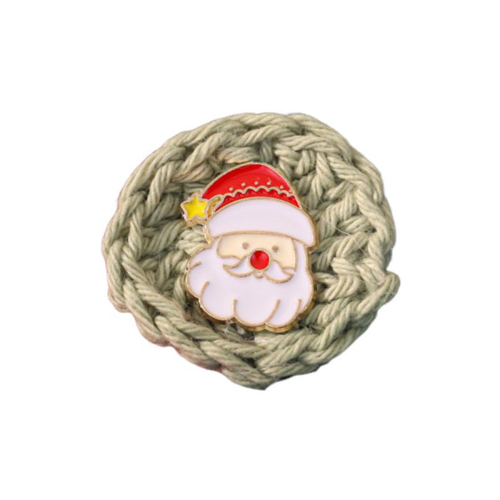 Wholesale Holiday  Sweater Brooch Crochet Heart-Shaped Four-Leaf Clover Pin Badge