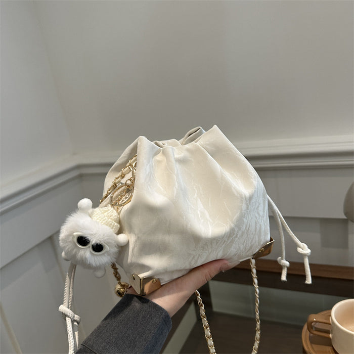 Wholesale Chain minimalist shoulder bag with a stylish texture, crossbody bag