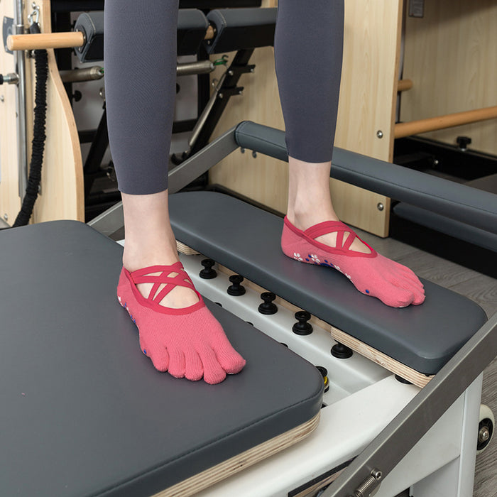 Wholesale  Dispensing Anti-Slip Socks Professional Pilates Anti-Slip Straps Silicone Dance Socks Non-Slip Yoga Socks