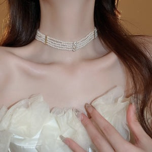 Wholesale Pearl necklace for women in summer, light luxury, niche, high-end design, versatile in autumn and winter