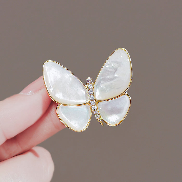 Wholesale Pure silver fashionable brooch high-end brooch chest flower