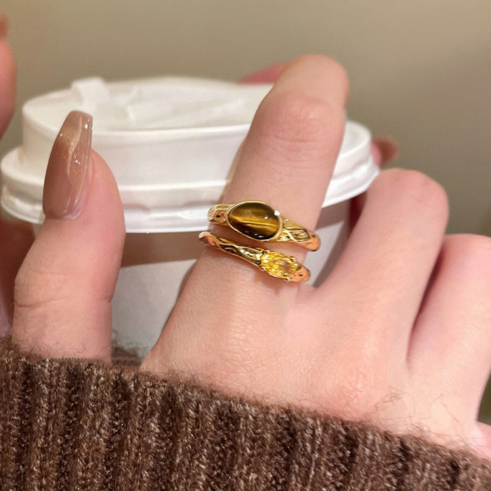 Wholesale Vintage gold ring, new high-end design, niche design, light luxury bracelet