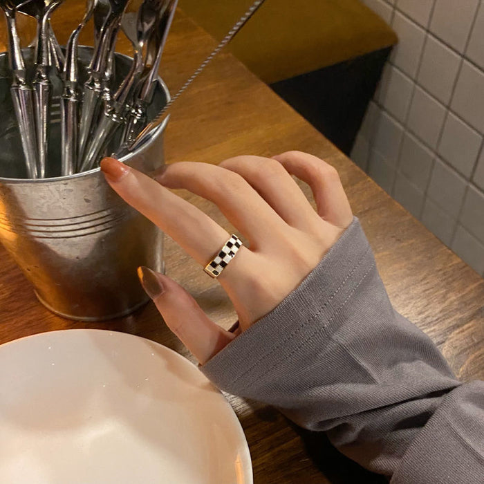 Wholesale Small niche design ring, retro index finger ring, simple metal ring