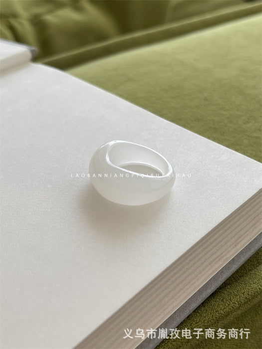 Wholesale Unique retro resin ring with a niche and cool style