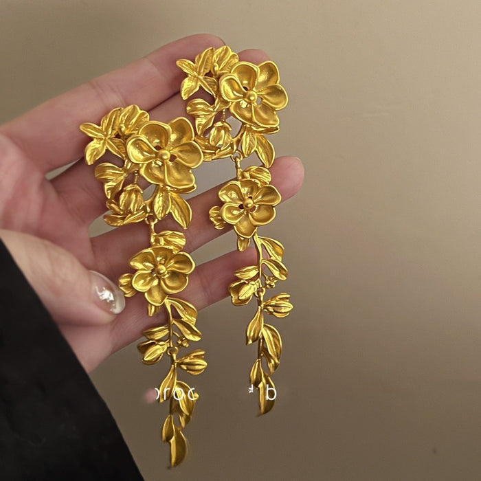 Wholesale Tassel ear clips with exaggerated retro luxury and temperament without ear holes