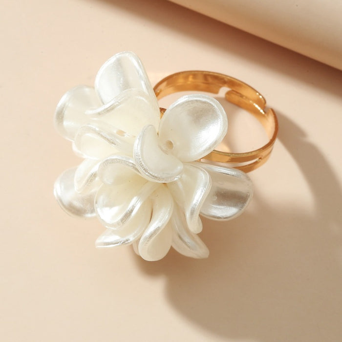 Wholesale Exaggerated personality flower ring, fashionable temperament ring, gentle camellia ring, female