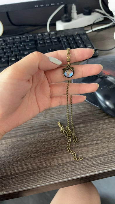 Wholesale Creative retro green crystal pendant necklace, personalized fashion party jewelry