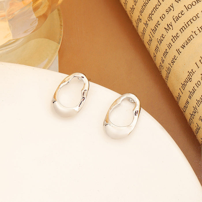 Wholesale Earstuds with a niche temperament, new minimalist earrings with a high-end feel, light luxury