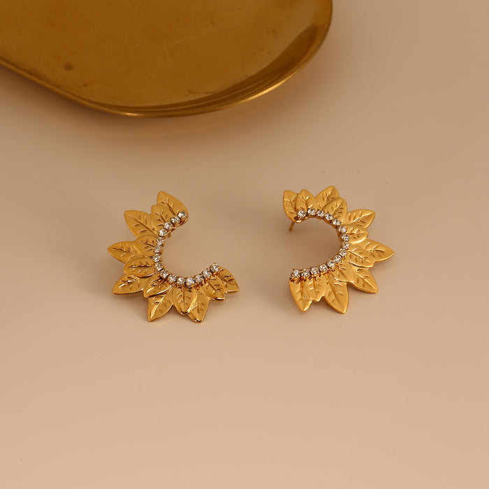 Wholesale Design stainless steel zircon earrings with a light luxury and high-end feel. Leaf earrings with color preservation wholesale