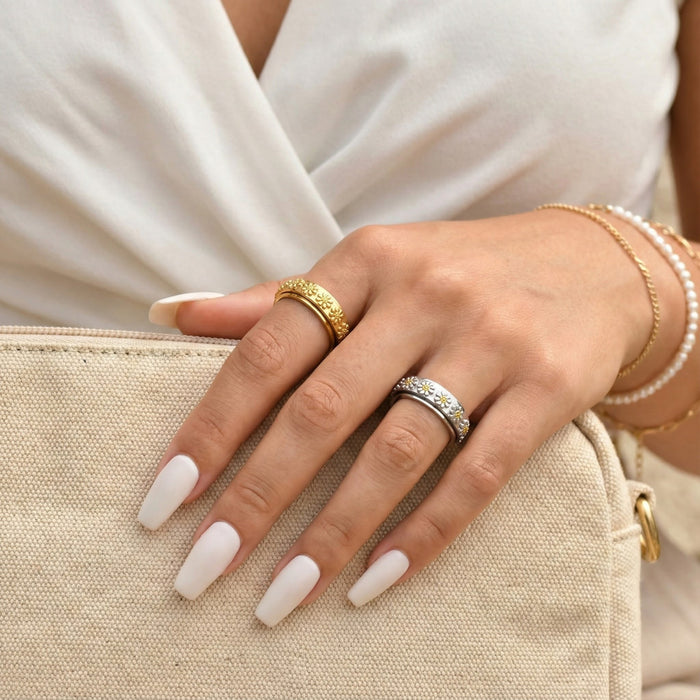 Wholesale Rotatable Gold Ring with 3D Plum Blossom Relief