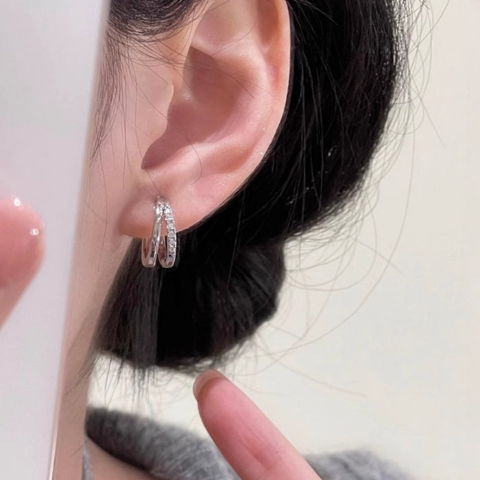 Wholesale Exquisite and compact full diamond earrings with a simple temperament, zircon earrings, fashionable and versatile earrings