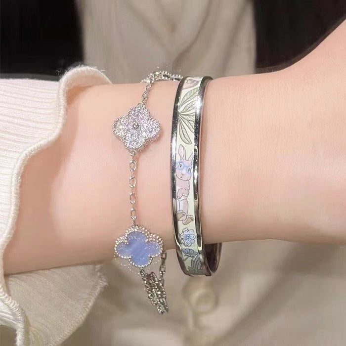 Wholesale Lucky Four Leaf Clover Bracelet, Light Luxury Style, Hand Accessories, Fashion Accessories