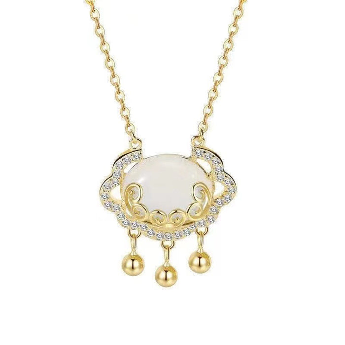 Wholesale Light luxury titanium steel necklace with niche design, collarbone chain, neck chain