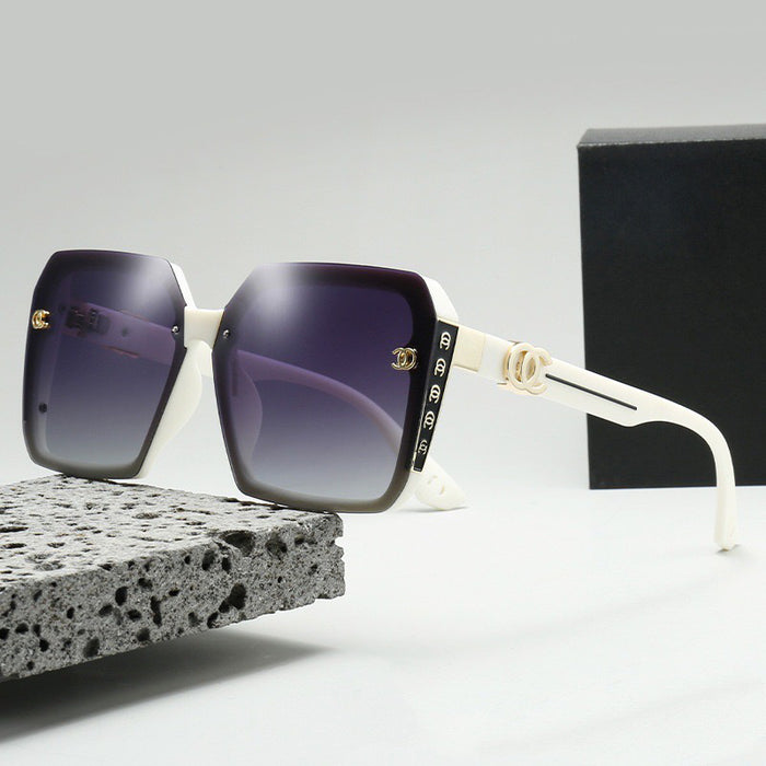 Wholesale Classic and fashionable sunglasses, fashionable and personalized UV resistant sunglasses