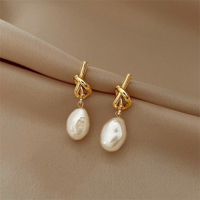 Wholesale Elegant Pearl Earrings Women's Simple Rope Pearl Pendant Small Earrings
