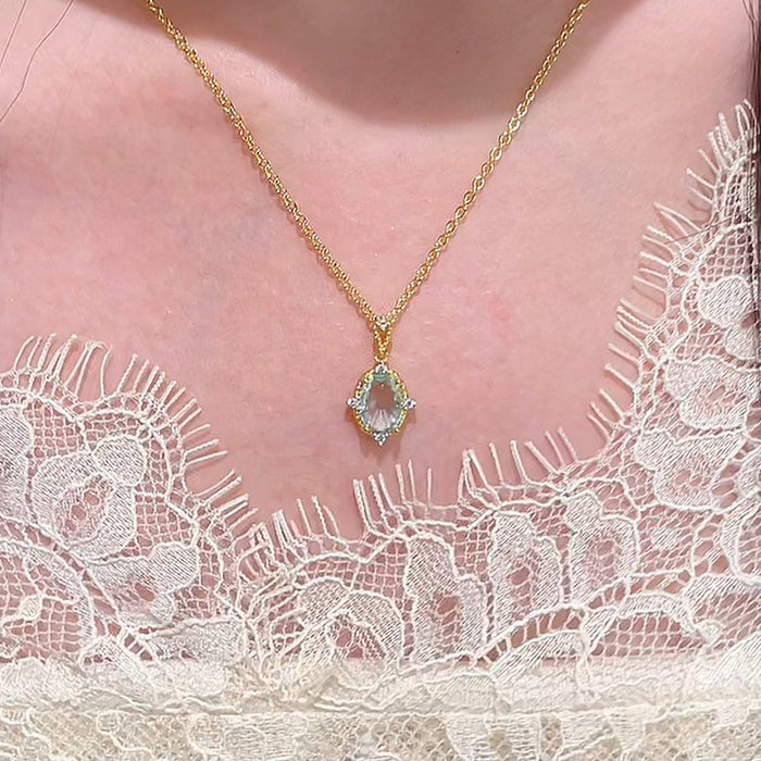 Wholesale Super sparkling zircon geometric necklace accessory, light luxury, simple and high-end pendant, niche blue oval collarbone chain