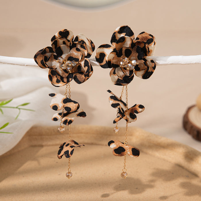 Wholesale Tassel multi-layer fabric leopard print flower earrings retro European and American style petal earrings niche design velvet flower earrings