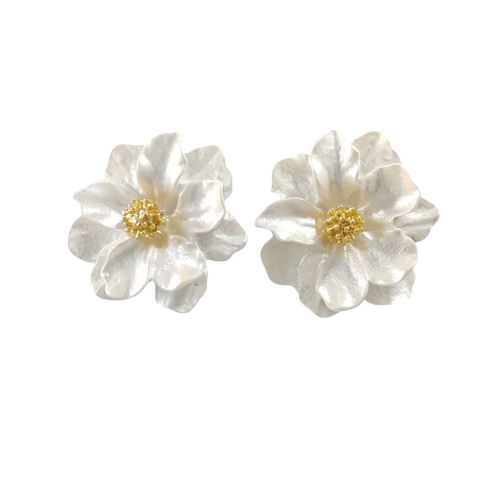 Wholesale Light luxury fragrance camellia earrings retro earrings
