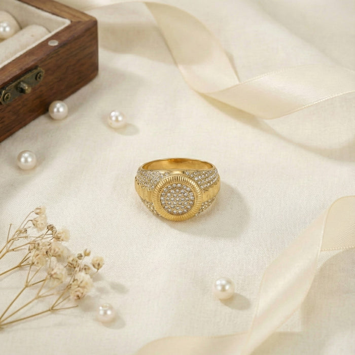Wholesale Men' s 18K Gold-Plated Ring with Zircon Inlay