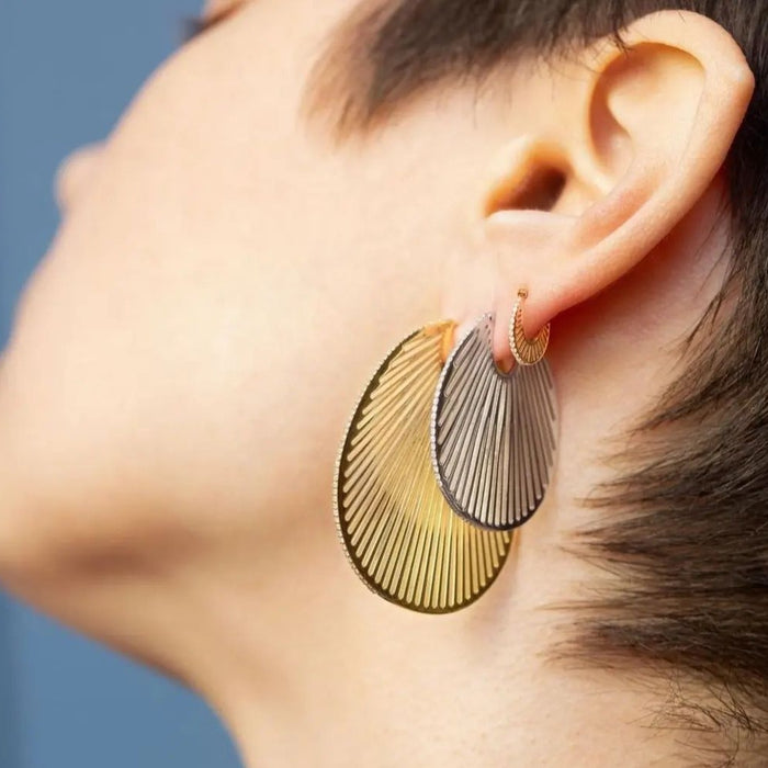 Wholesale  18K gold small medium and large brass zircon oval arc ear buckle  earrings