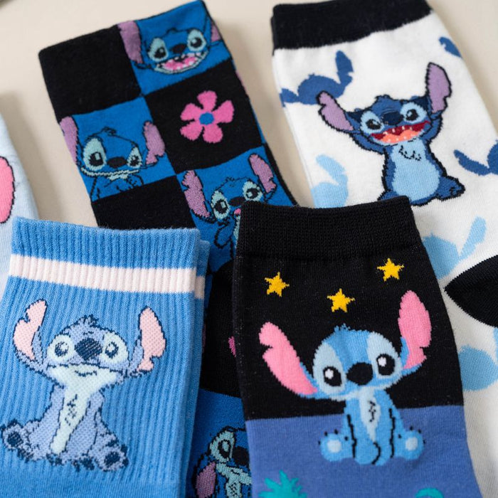 Wholesale New socks with a cute cartoon cartoon cartoon style, women's socks in the middle tube, long tube socks